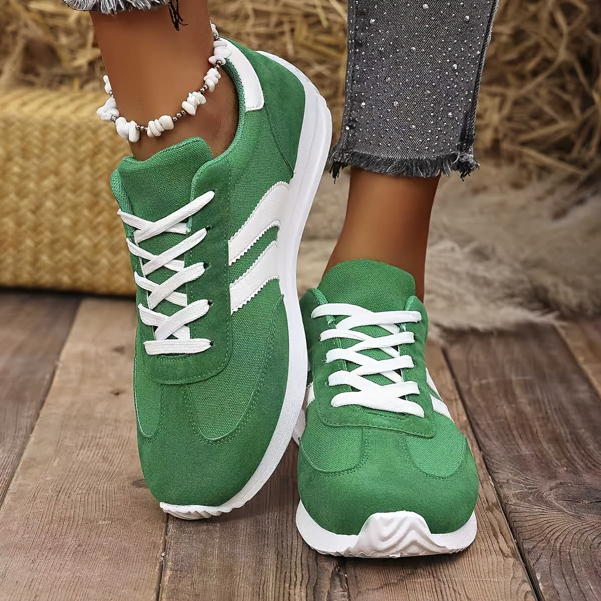 Fashion-Conscious Women's Sneakers – Comfortable and Breathable for All Seasons