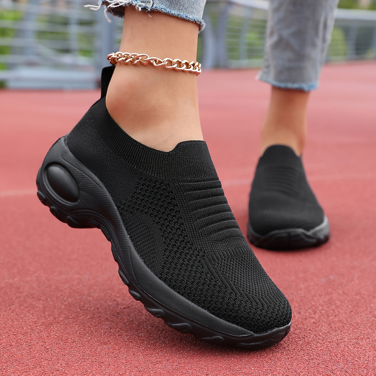 Modern Slip-On Sneakers for Women – Breathable and Comfortable for Daily Use