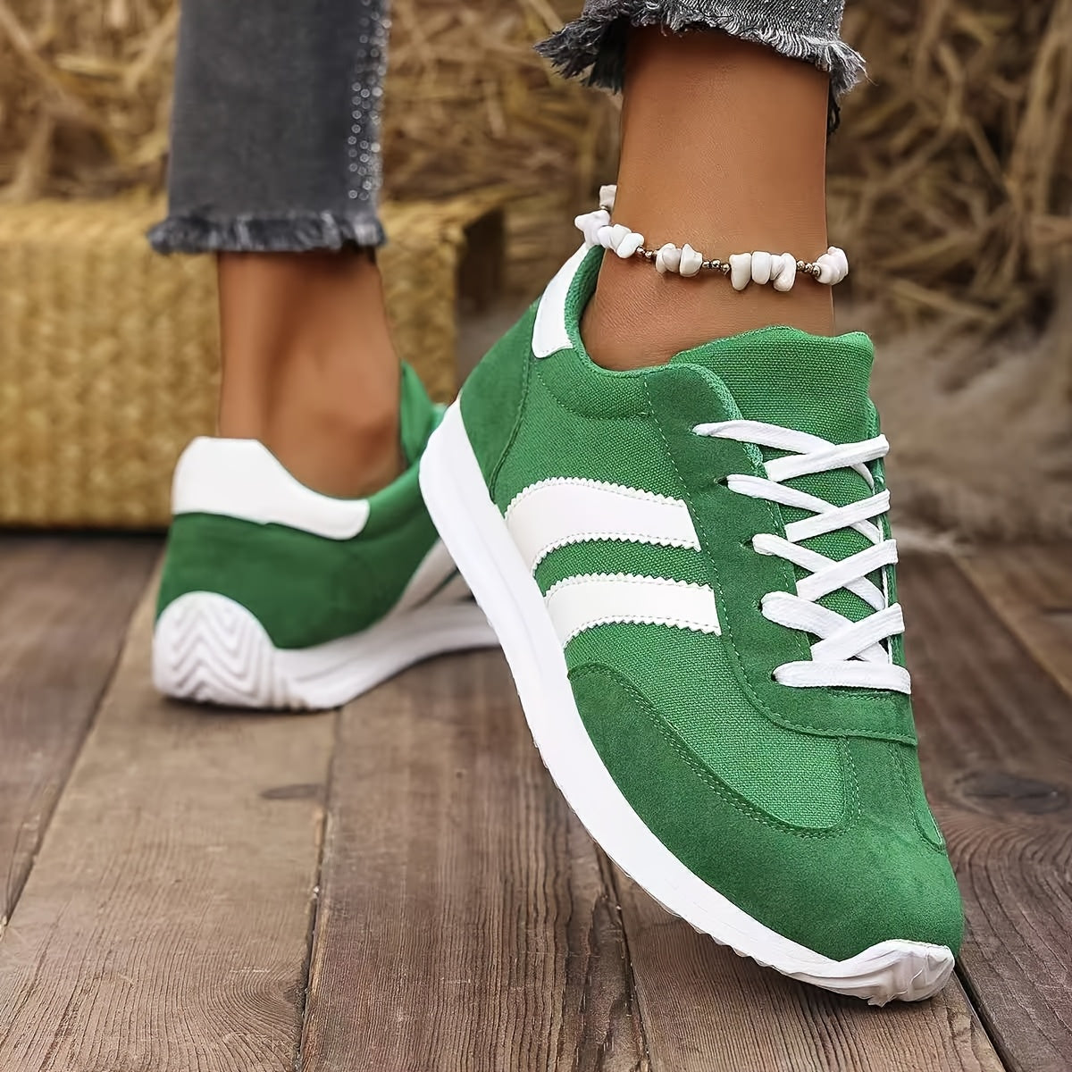 Fashion-Conscious Women's Sneakers – Comfortable and Breathable for All Seasons