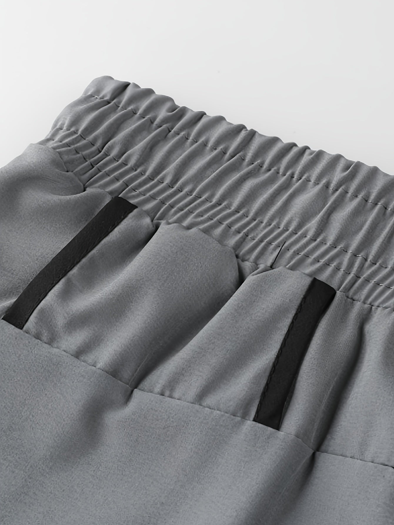 Geometric Sports Shorts for Women – Stylish and Breathable for Fitness and Running