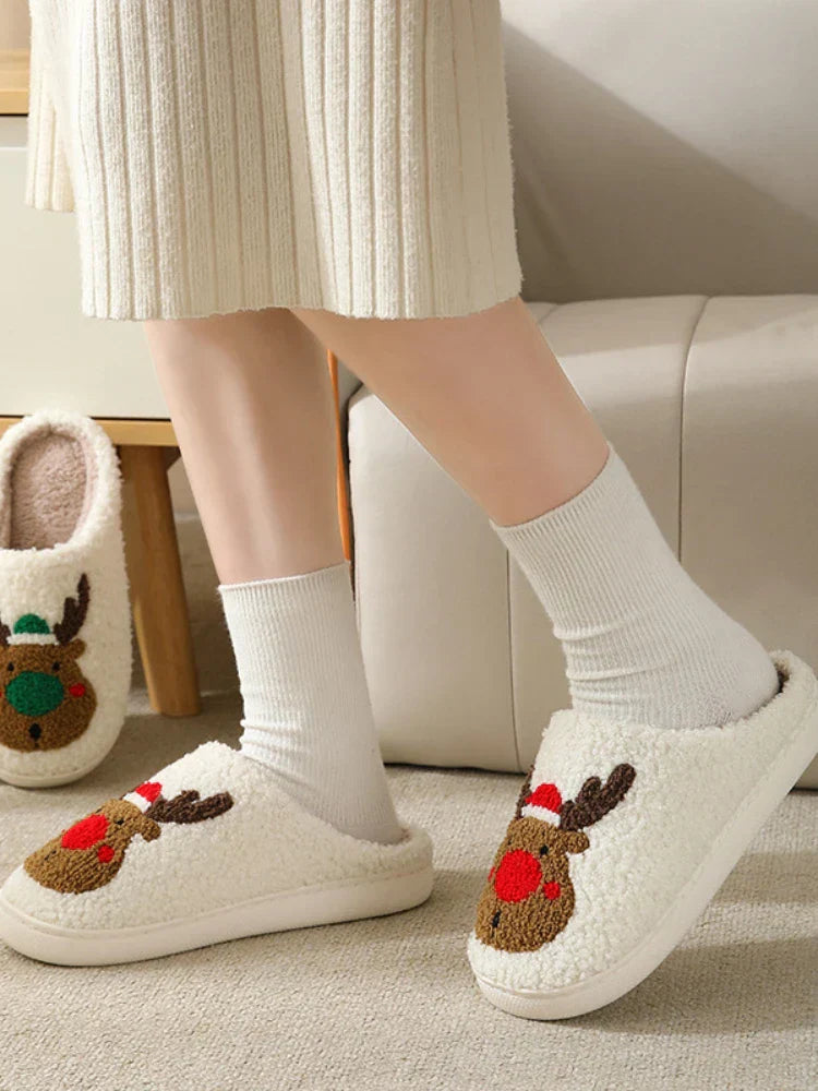 Reindeer Cozy Slippers – For Warm Feet and a Festive Atmosphere
