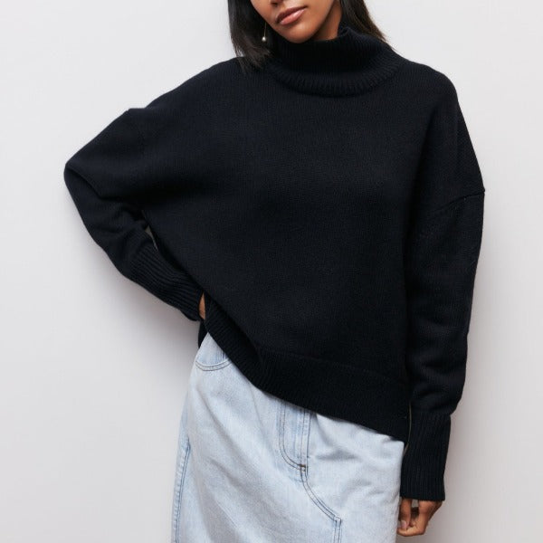 Nina Knitted Turtleneck – Comfortable, Loose-Fitting, and Stylish