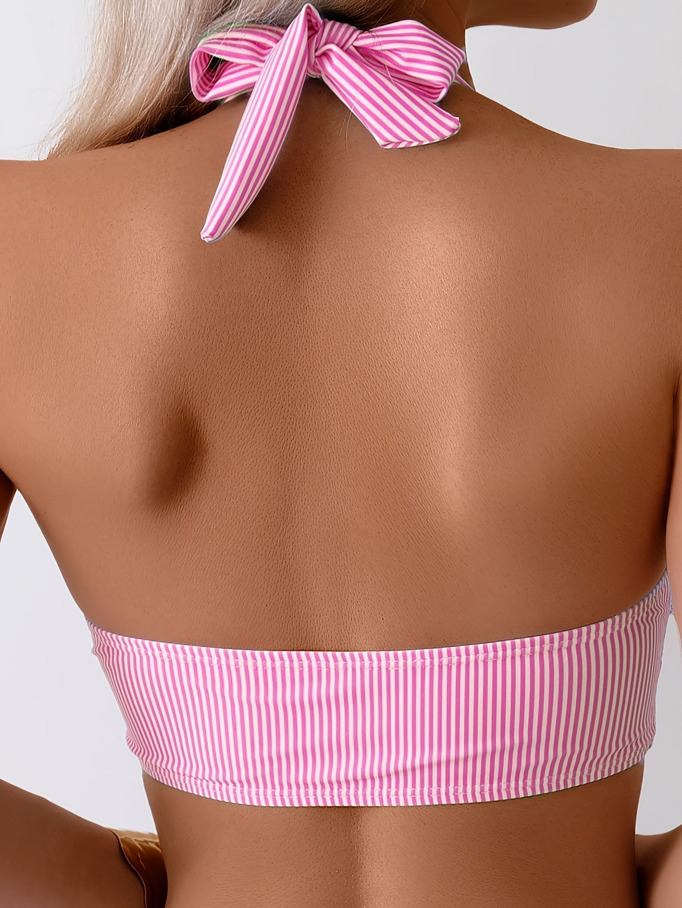 Ladies Bikini Set with Fine Striped Halter Neck Design – Comfortable and Fashionable